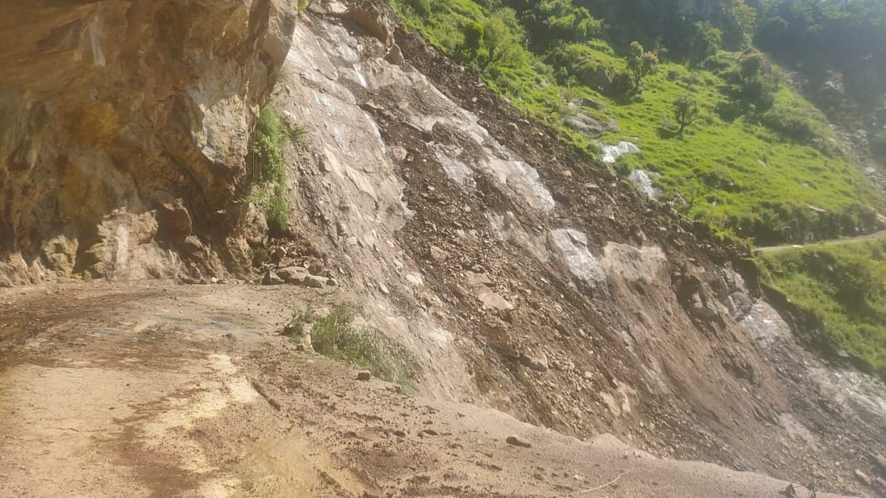 bus routes effected by rain and land sliding