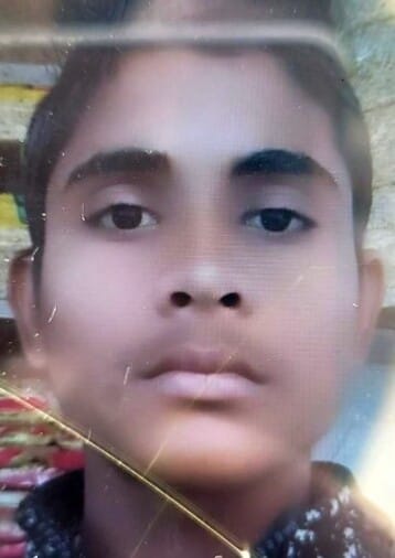 Bike collided with horse-buggy, brother-in-law died, sister-in-law injured