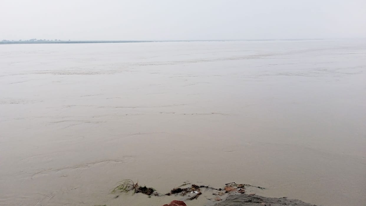 In the coastal villages of Saryu now there is a danger of infectious diseases
