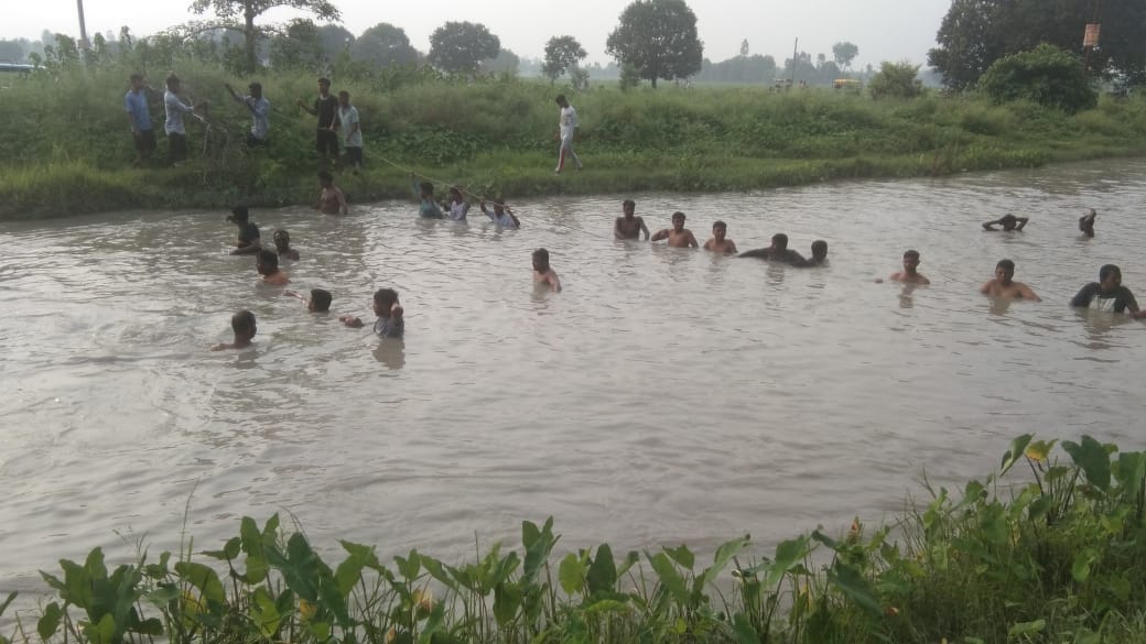 Dipharma student drowned in canal to take bath