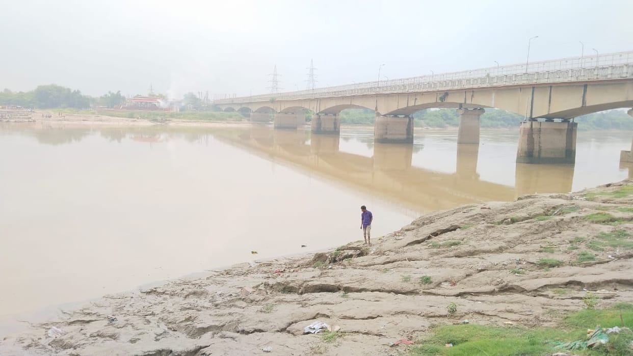 Increased water level of Saryu, Rapti and Rohin river