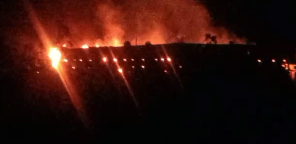 Fire in furniture shop, loss of lakhs