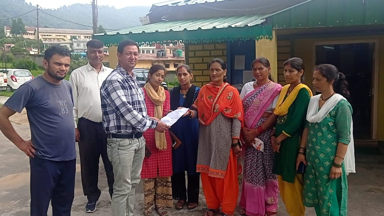 Women protest against drinking water shortage