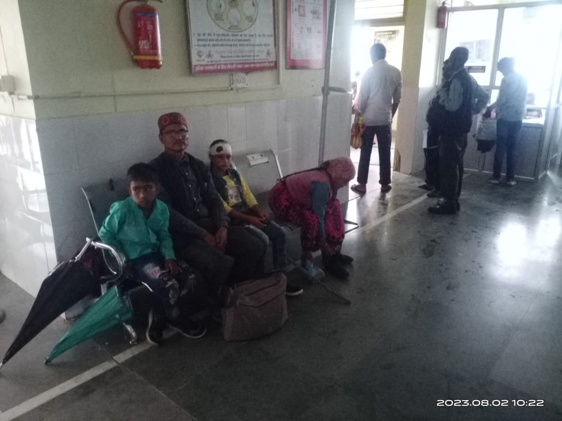 Power failure, X-ray in CHC, blood test stalled