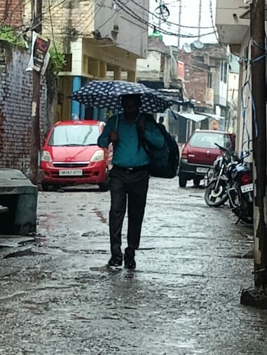 Even four mm of rain could not provide relief from the humid heat