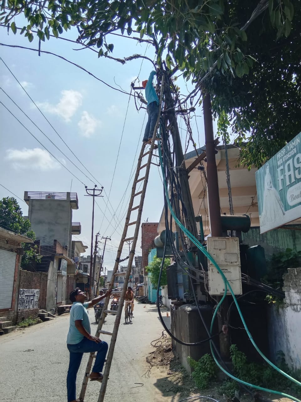 Electricity failure of 300 houses due to blowing of transformer near Khakra