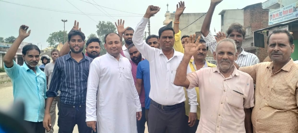 NHAI engineer did not agree, traders again demonstrated