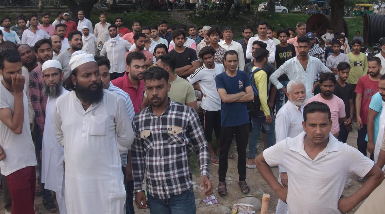 The maternal uncle and nephew drowned in the canal, there was an uproar