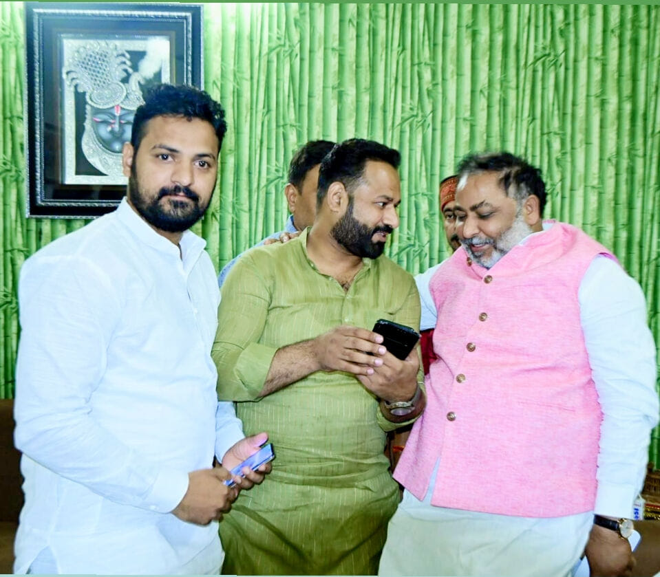BJP workers met the Minister of State for Transport regarding the demand of the depot