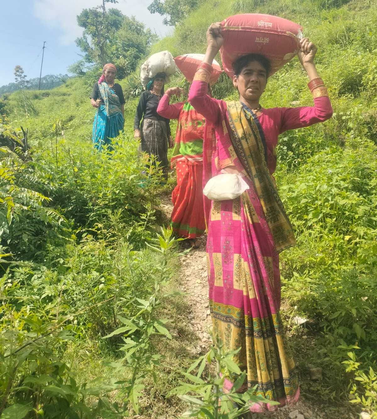 Six kilometer road could not be opened in 13 days