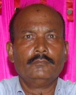 jaggery seller died due to electrocution in mobile charger