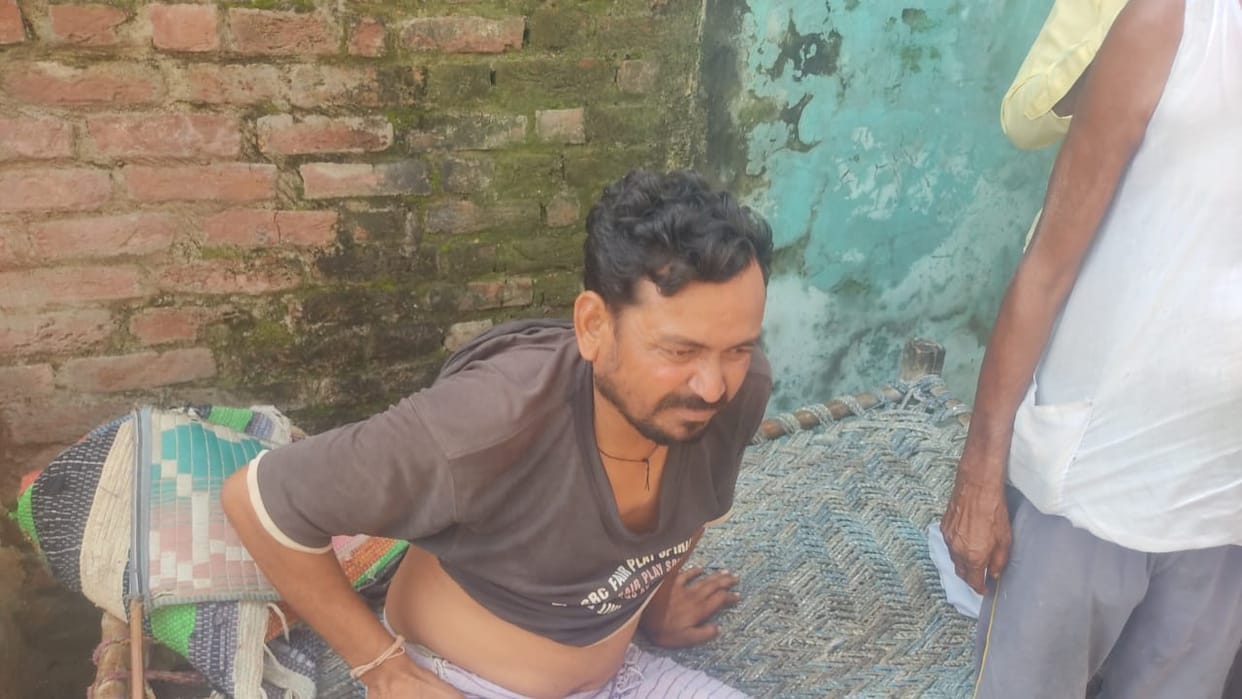 Guldar attacked a young man in Afzalgarh
