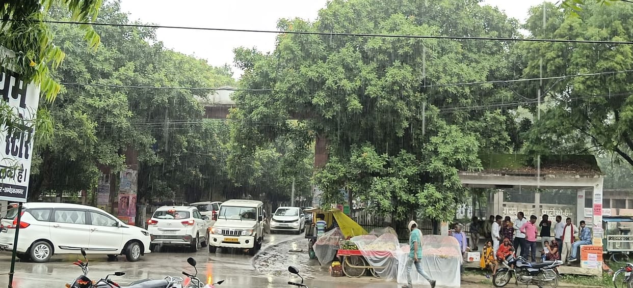 Light rain in many areas