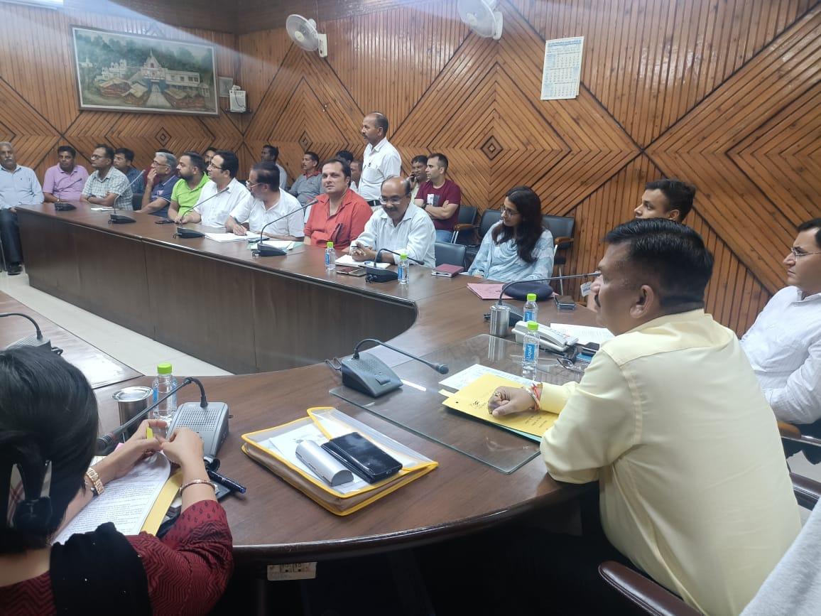 Get all hotels and guest houses registered under the Sarai Act