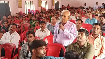 Special role of parents along with teachers in the development of students