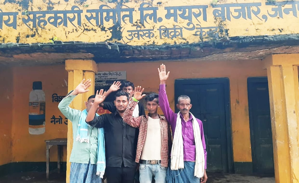Urea demand increased due to rain, farmers are wandering