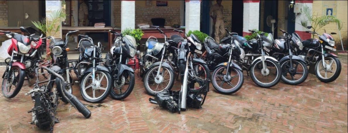 Five youths arrested with ten stolen bikes in gorakhpur