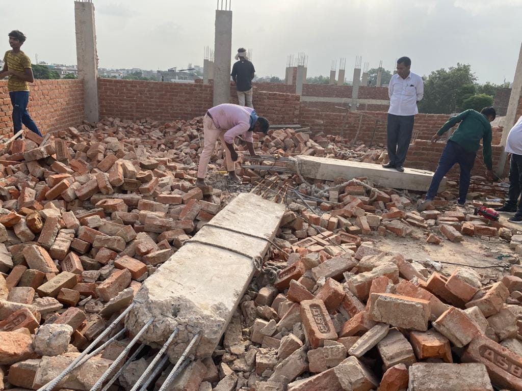 GDA demolishes encroachment, demolishes permanent constructions