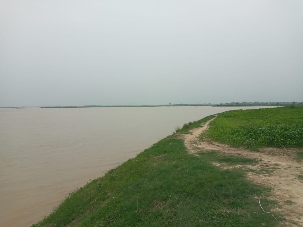 Heavy rains in Nepal, Saryu reaches near danger mark again