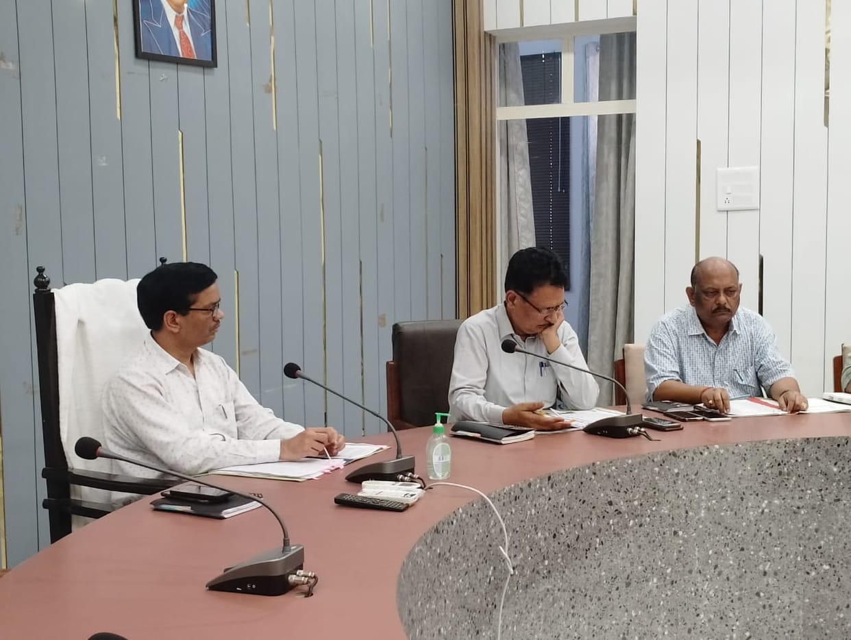 Municipalities should get electrification work done only after physical verification