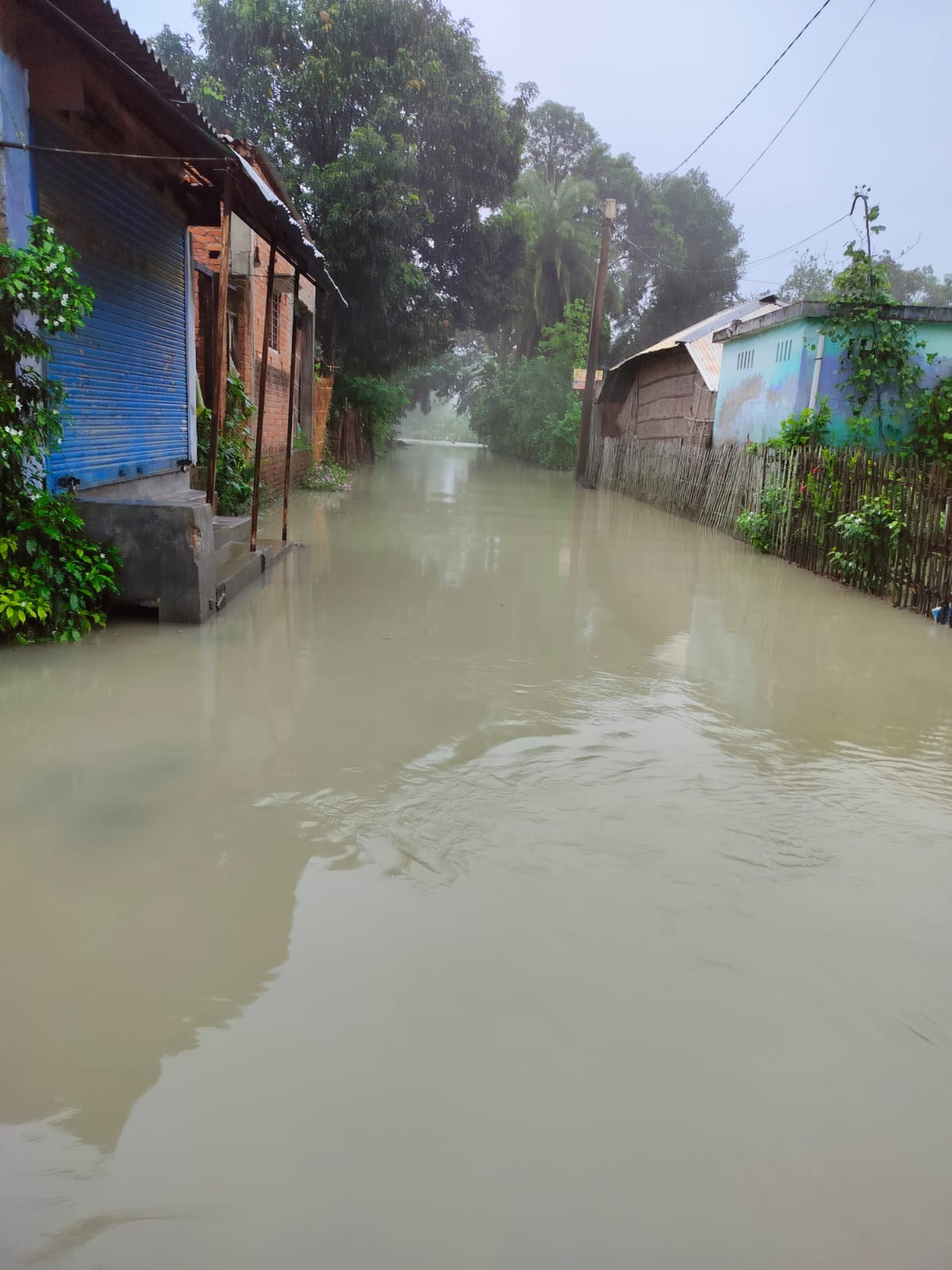 Sharda river water entered 1400 houses of Chandia Hazara village