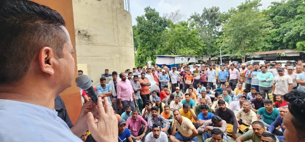 Tempo drivers went on strike and took out a procession