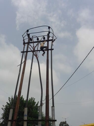 Power cut due to fault, consumer worried