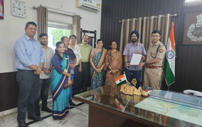 Private schools remained closed in protest against Azamgarh incident