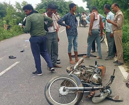 Bike rider killed by the collision of pickup