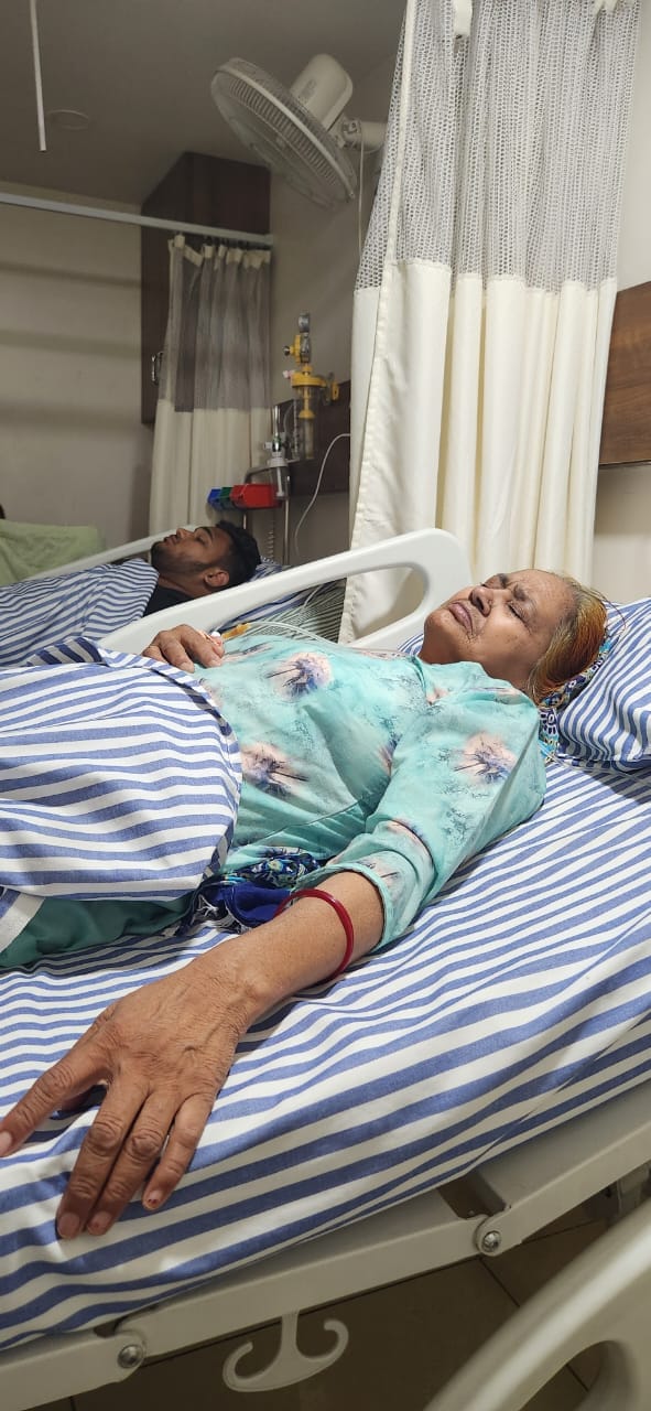 In Loni's Mevla Bhatti village, more than five hundred are ill with fever and viral