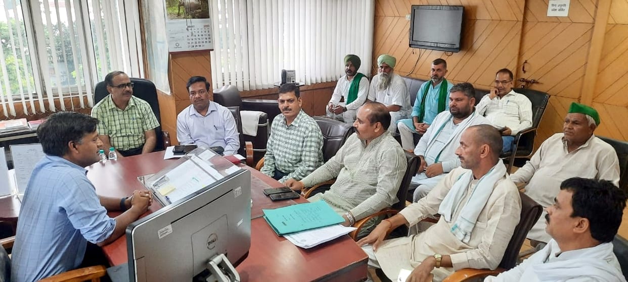 BKU (A)'s performance at the commissioner's office in Lucknow