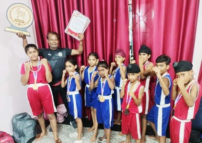 Oakwood Public School children won seven medals in boxing