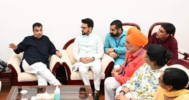 met with central minister