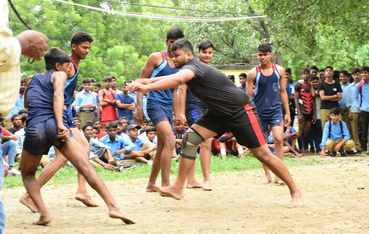 Ramrati in Seniors and Kudwar Inter College won the final in Sub Junior Kabaddi