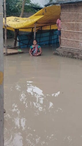 People of Chandia Hazara, colony number six imprisoned in homes