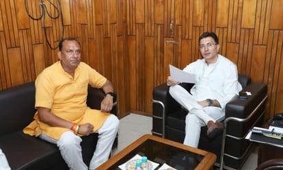 Municipality chairman met Lonivi minister for the construction of roads