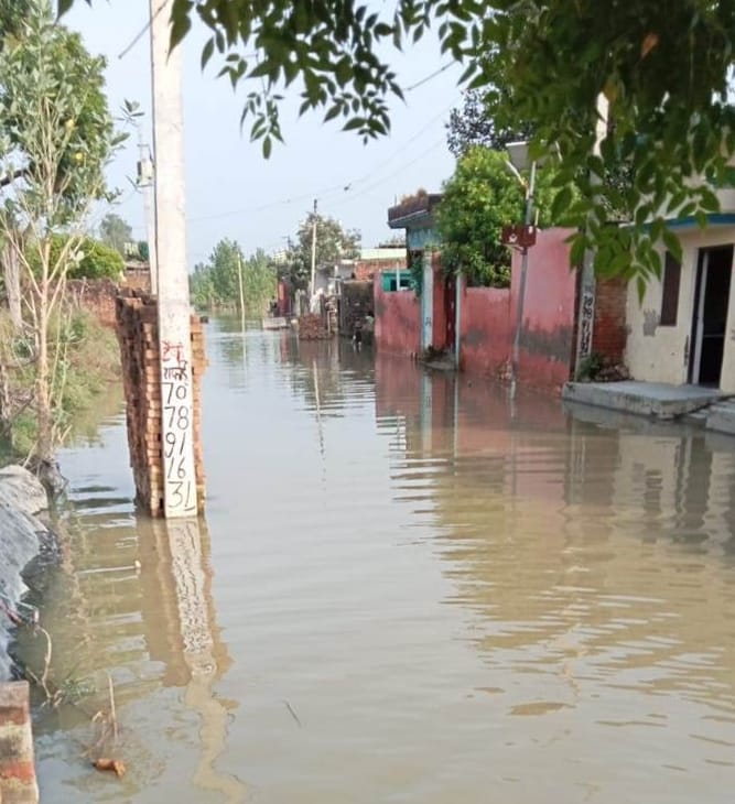 Ganges stream touching the danger mark in Bijnor, flood like situation again in Khadar area