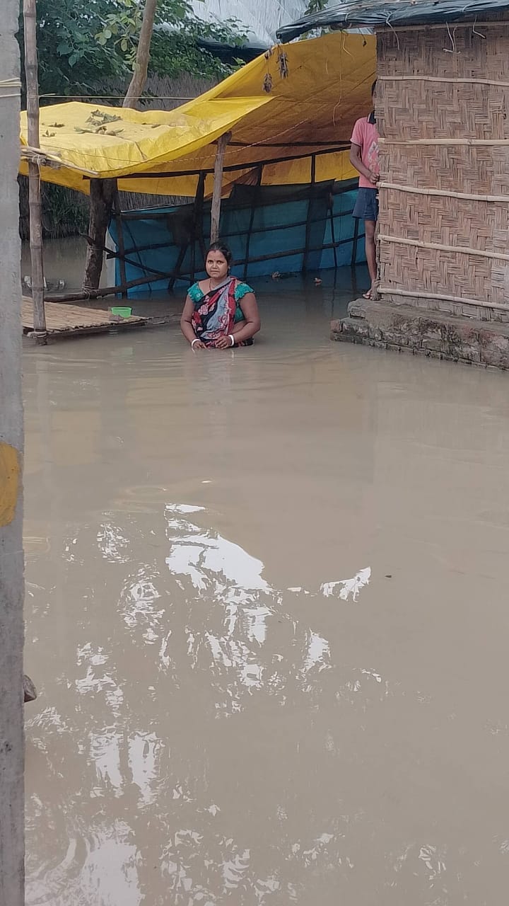 People of Chandia Hazara, colony number six imprisoned in homes