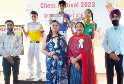 Yash and Ansh Sharma won the chess competition