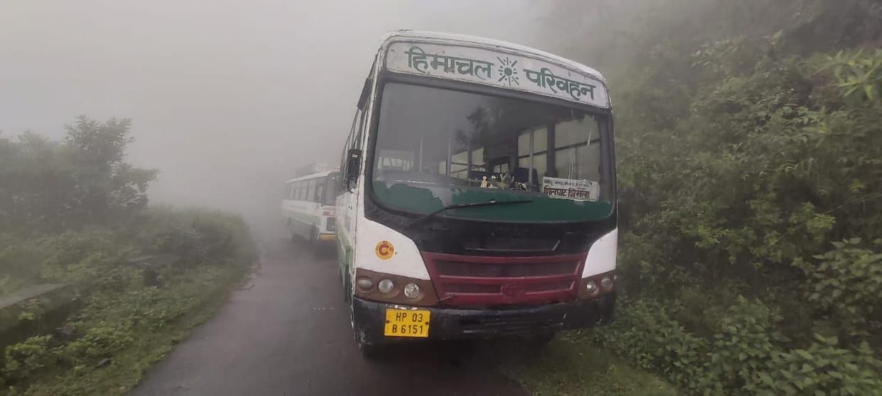 72.40 lakh to Lonivi across the district

loss, 33 roads also blocked