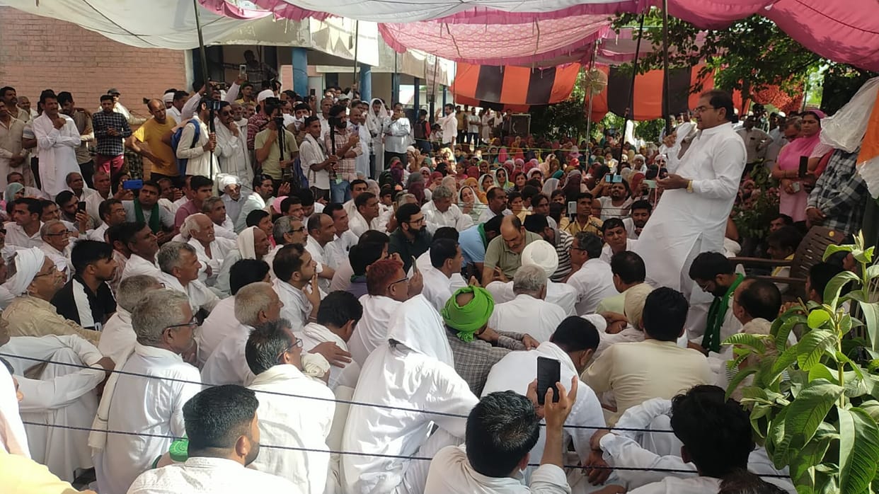 Narayan Kheda became the arena of politics, Hooda and Chautala cursed the government