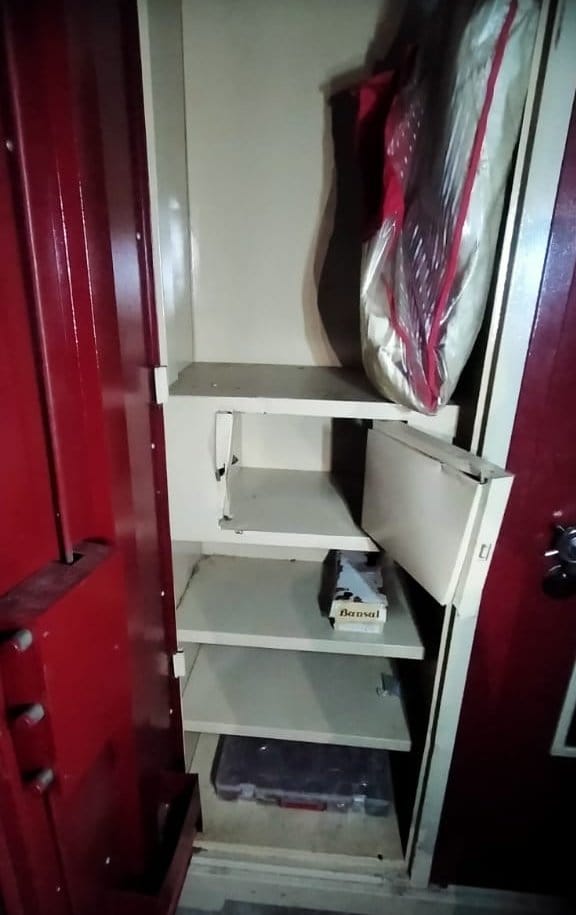 Lakhs stolen from retired railway worker's house, panic among villagers
