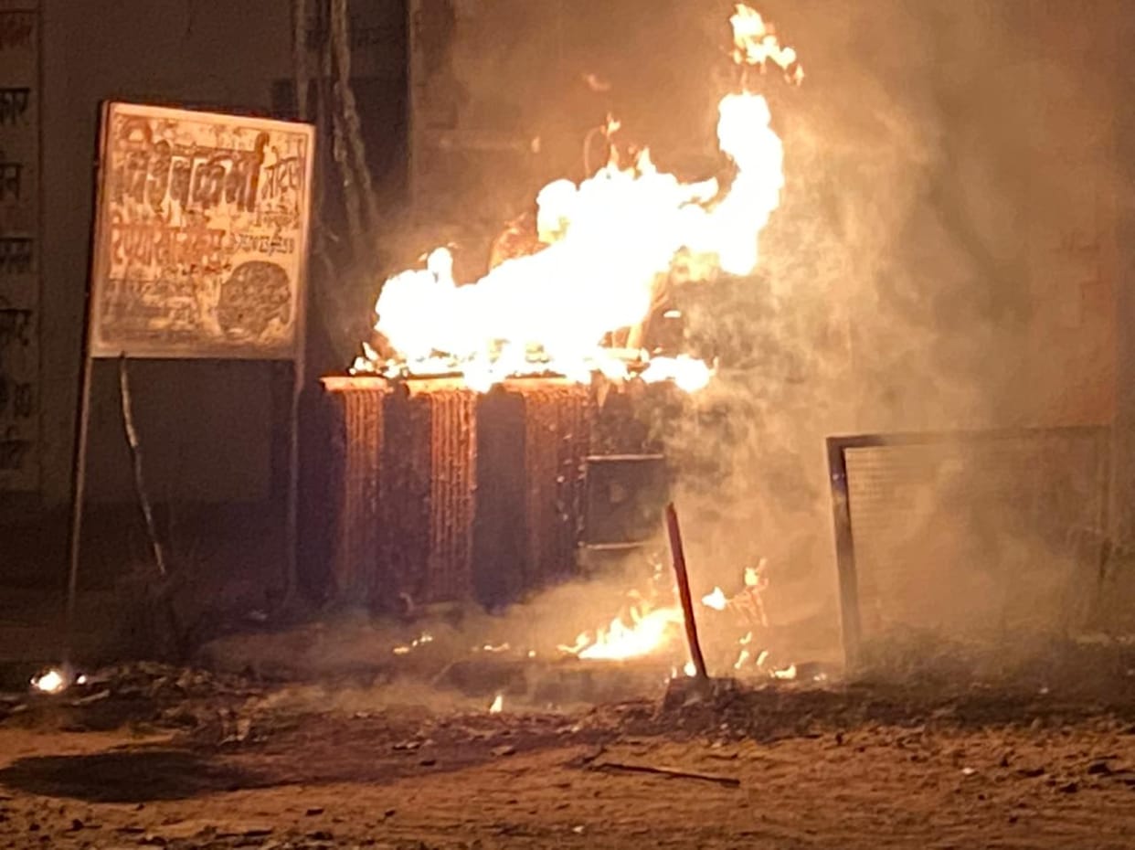 Transformer fire, traffic affected for half an hour