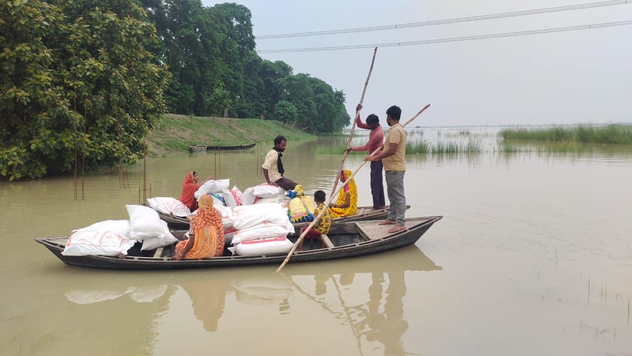 Saryu increasing continuously, water level reached 30 cm above the red mark