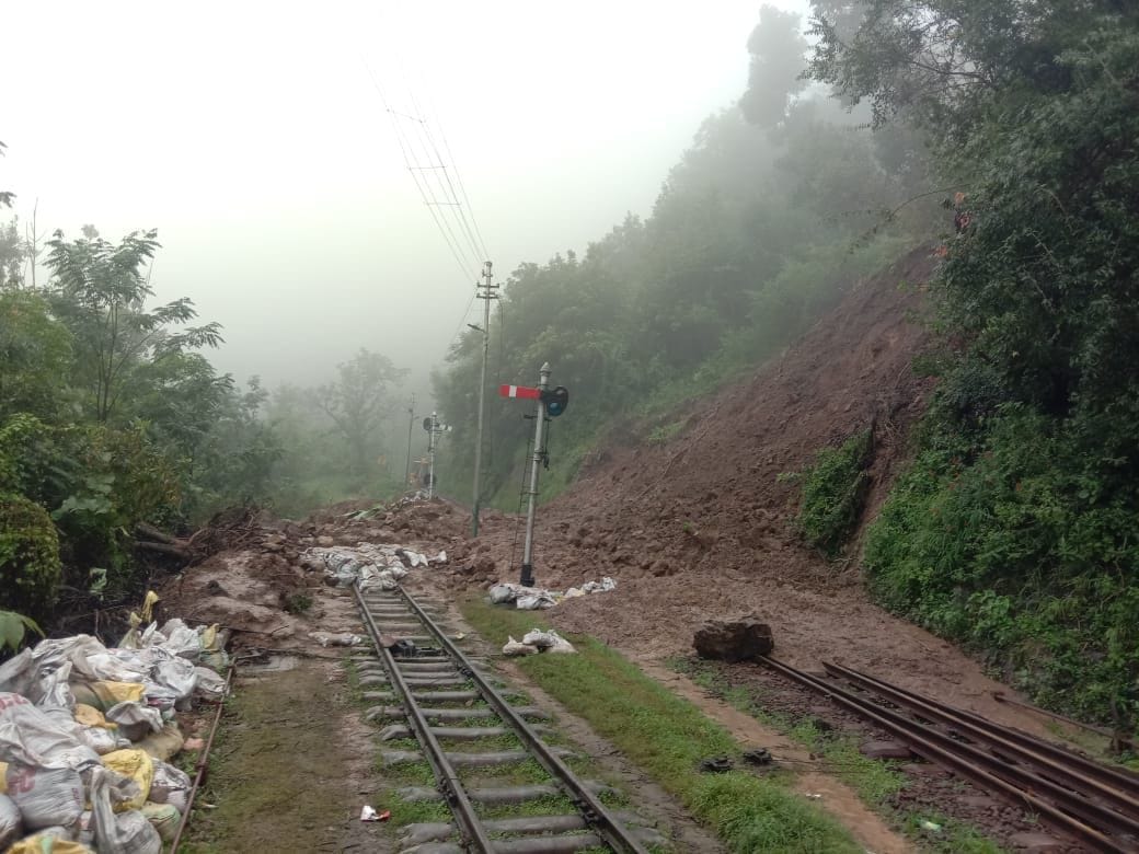 Railway track disrupted between Solan-Shimla as well