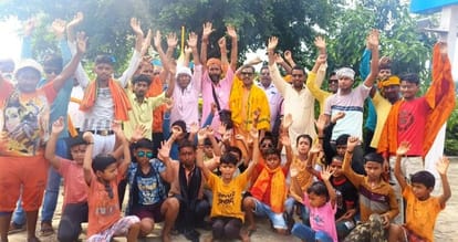 Group of kanwariyas left for Kachla to collect Ganges water