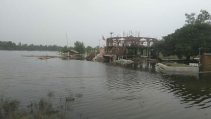 Increase in water level of Khakra deepens flood risk