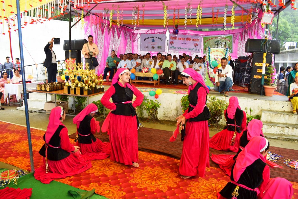 Bathlang in Kabaddi and Mango School winner in Volley ball