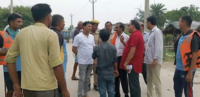 Jalalabad-Dhaighat, Shamshabad State Highway submerged due to Ganga flood