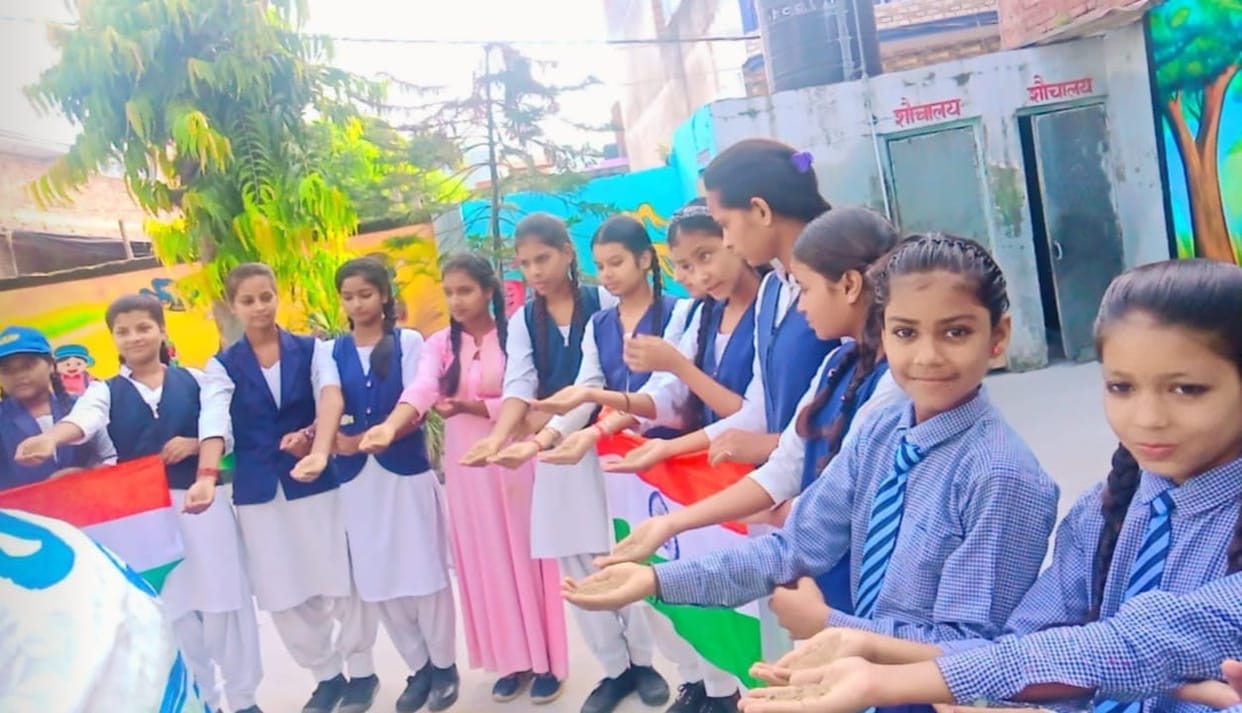 Enthusiastic youth took out the Tiranga Yatra
